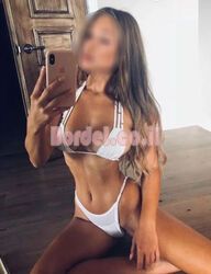 עסיסי, מטעה, מחפשת גבר