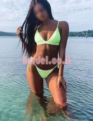 האישה ונציג