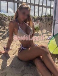 אש, מחפש חבר, יש לו פרצוף סקסי