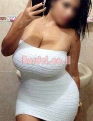 צנוע ומקסים